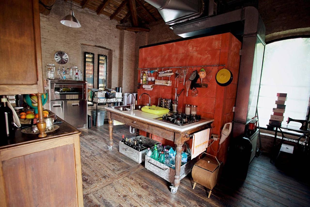 Loft Dellartista. Eclettico, Originale, Unico Apartment Ceresara Luaran gambar